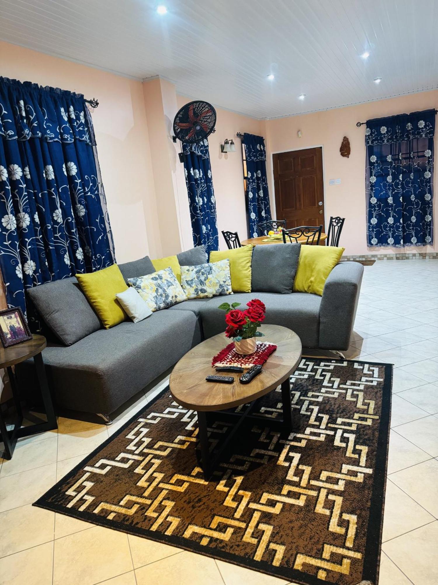 Anne Marie Villas Castries Exteriör bild